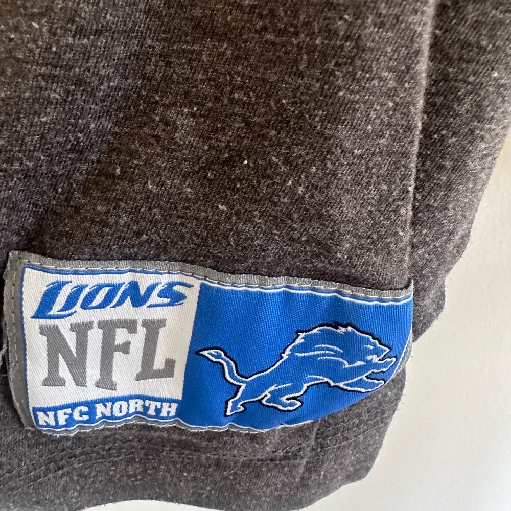 Team Apparel Detroit Lions Long Sleeve Shirt - Brown and Blue - Picture 3 of 5